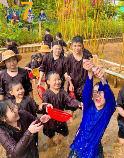 NÔNG TRẠI VUI VẺ - HAPPY FARM