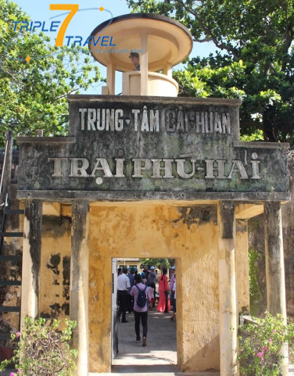 CÔN ĐẢO HOÀI NIỆM 